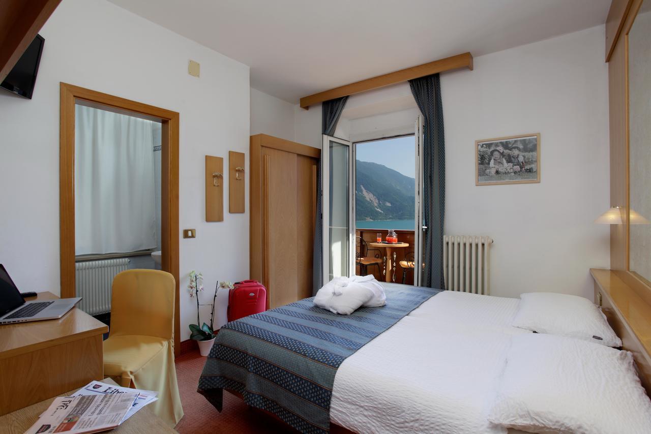 Hotel Olympia Molveno Kültér fotó